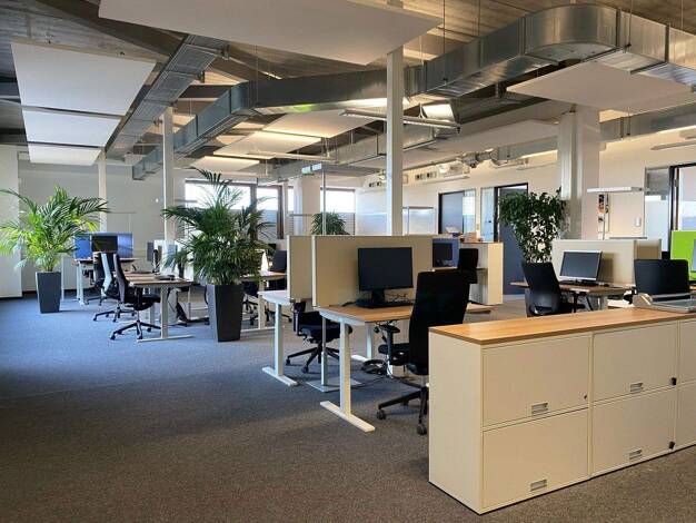 Bürofläche zur Miete provisionsfrei 7.770 € 707 m² Bürofläche Porschestraße 2 Bietigheim-Bissingen 74321