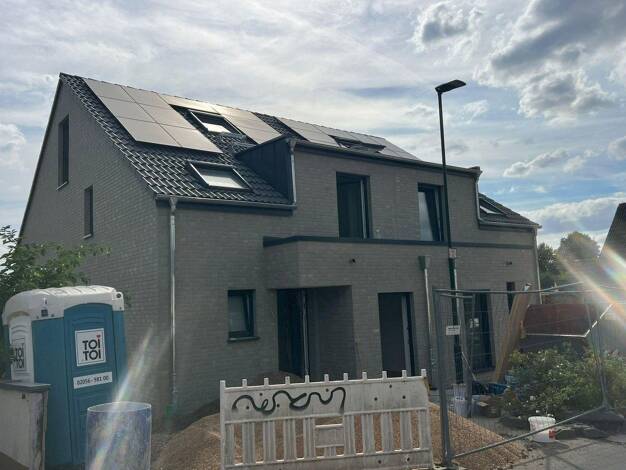 Doppelhaushälfte zum Kauf - Erstbezug provisionsfrei 620.000 € 6 Zimmer 155 m² 347 m² Grundstück frei ab 04.09.2026 Oberweg 6 Türnich Kerpen 50169