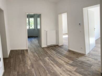 Wohnung zur Miete 1.350 € 3 Zimmer 83 m² EG frei ab sofort Untertürkheim Stuttgart 70327