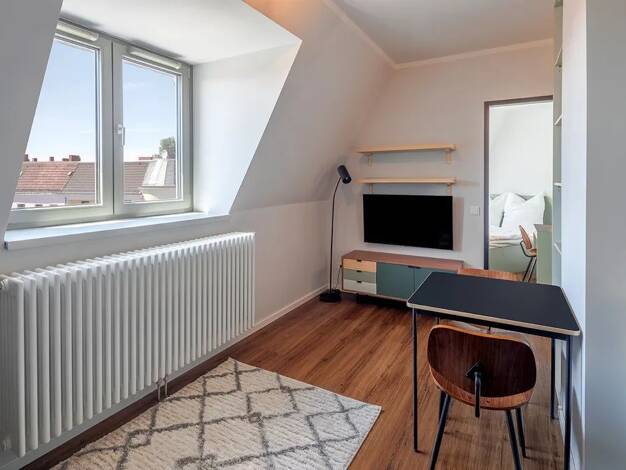 Wohnung zur Miete 1.076 € 2 Zimmer 32 m² frei ab sofort Braunschweiger Straße 21 Neukölln Neukölln 12055
