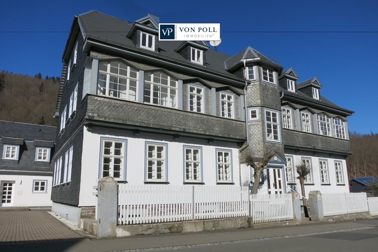 Mehrfamilienhaus zum Kauf 185.000 € 20 Zimmer 450 m²<br/>Wohnfläche 1.800 m²<br/>Grundstück Goldisthal 98746