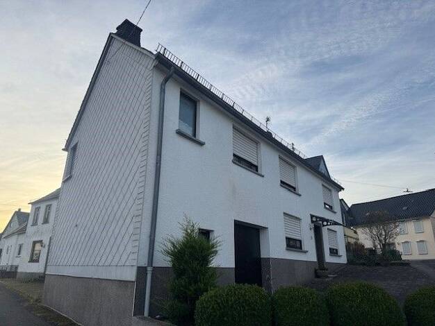 Einfamilienhaus zum Kauf 139.000 € 7 Zimmer 140 m² 239 m² Grundstück Gonzerath Morbach-Gonzerath 54497