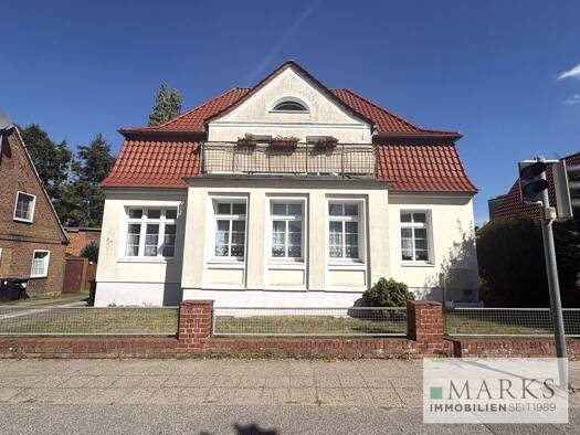 Mehrfamilienhaus zum Kauf 395.000 € 8 Zimmer 229 m² 672 m² Grundstück Schlutup Schlutup 23568