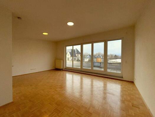Penthouse zur Miete 1.750 € 3 Zimmer 98,2 m² 4. Geschoss frei ab 01.01.2026 Wiesbaden 65197