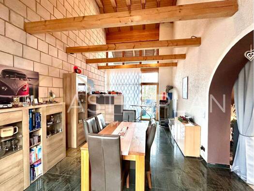 Haus zum Kauf 299.000 € 10 Zimmer 240,7 m² 1.717 m² Grundstück Überherrn 66802