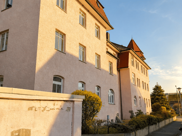 Wohnung zur Miete 666 € 2 Zimmer 55 m² 2. Geschoss frei ab sofort Heidenau 01809