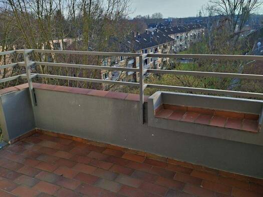 Wohnung zur Miete 607 € 2 Zimmer 46,7 m² 5. Geschoss Posener Str. Lierenfeld Düsseldorf 40231