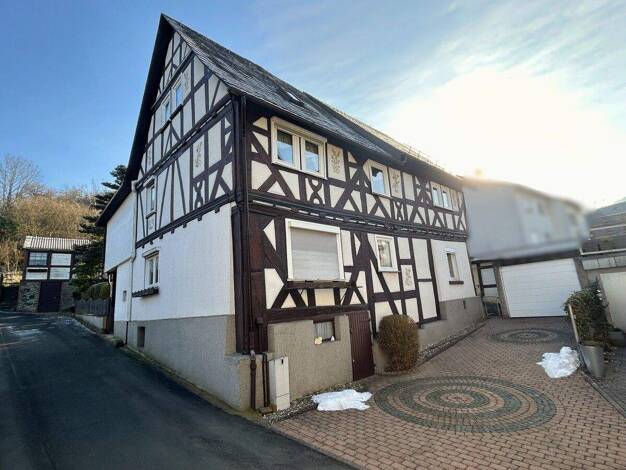 Einfamilienhaus zum Kauf 159.000 € 7 Zimmer 195 m² 665 m² Grundstück Eiershausen Eschenburg / Eiershausen 35713