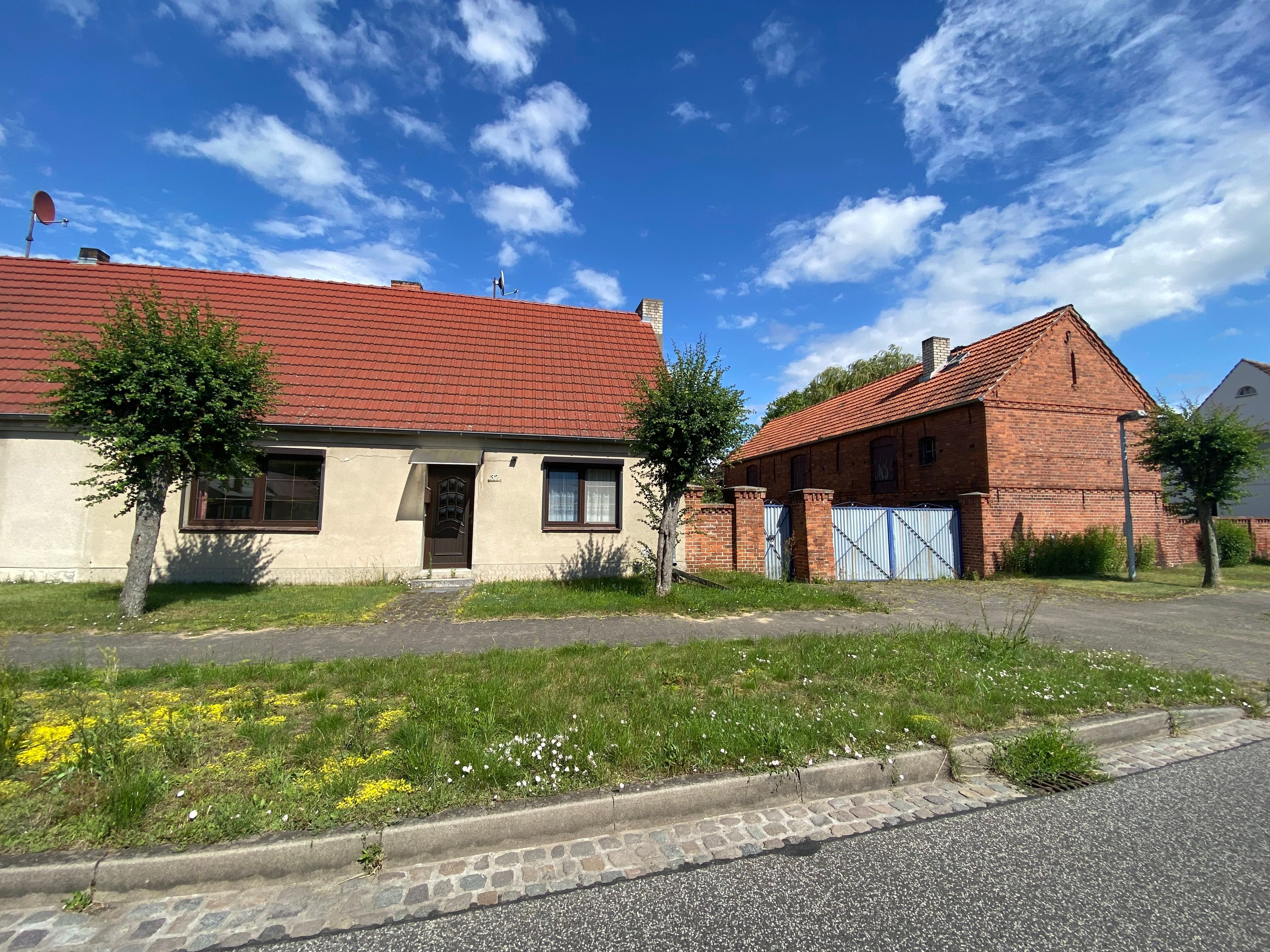 Doppelhaushälfte zum Kauf 110.000 € 4 Zimmer 100 m²<br/>Wohnfläche 1.479 m²<br/>Grundstück Dreetz Dreetz 16845