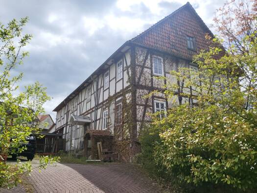 Doppelhaushälfte zum Kauf 60.000 € 7 Zimmer 250 m² 1.408 m² Grundstück Stadthosbach Sontra 36205