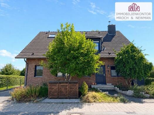 Einfamilienhaus zum Kauf 745.000 € 8 Zimmer 200 m² 539 m² Grundstück frei ab 01.12.2026 Mondorf Niederkassel 53859