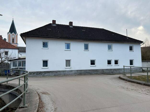 Mehrfamilienhaus zum Kauf 265.000 € 15 Zimmer 277 m² 450 m² Grundstück frei ab sofort Großköllnbach Pilsting 94431