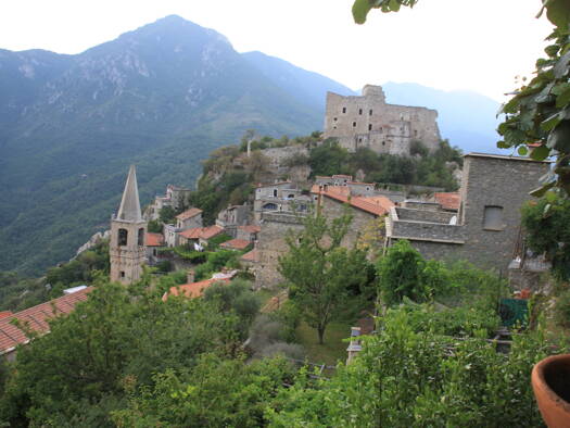 Einfamilienhaus zum Kauf 129.000 € 4 Zimmer 115 m² 1.500 m² Grundstück frei ab sofort Castelvecchio di Rocca Barbena 17034