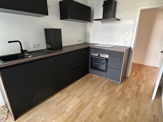 Wohnung zur Miete 699 € 4 Zimmer 101,7 m² 2. Geschoss frei ab sofort Sonnenstraße 69 Sonnenberg Chemnitz 09130