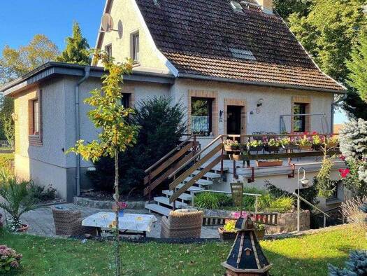 Einfamilienhaus zum Kauf provisionsfrei 319.000 € 7 Zimmer 180 m² 1.262 m² Grundstück Lindenweg 10a Brüssow 17326