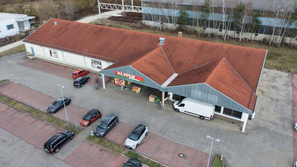 Laden zum Kauf 1.450.000 € 1.240 m² Verkaufsfläche Manching 85077