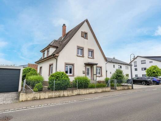 Einfamilienhaus zum Kauf 379.000 € 6,5 Zimmer 145 m² 295 m² Grundstück Friedingen Singen (Hohentwiel) 78224