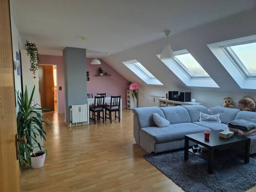 Wohnung zur Miete 410 € 2 Zimmer 60 m² Geschoss 2/3 frei ab 15.03.2026 Unterasbach Oberasbach 90522