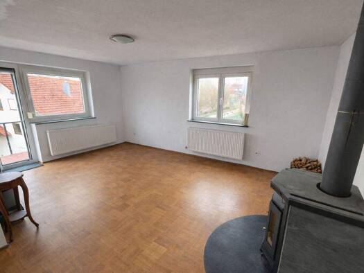 Einfamilienhaus zum Kauf 190.000 € 3,5 Zimmer 75 m² 376 m² Grundstück Dottingen Münsingen 72525