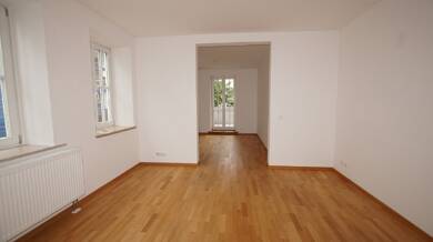 Wohnung zur Miete 850 € 2,5 Zimmer 75 m² 1. Geschoss Planungsbezirk 103 Straubing 94315