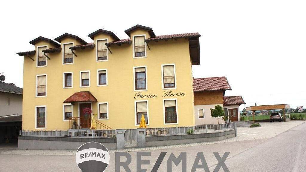 Hotel zum Kauf 980.000 € 12 Zimmer 23 Betten 864 m² Grundstück Langenschönbichl 3442