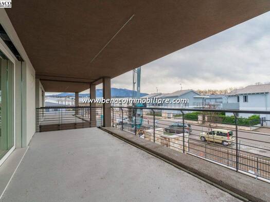 Wohnung zum Kauf 385.000 € 2 Zimmer 127 m² 1. Geschoss frei ab sofort Loc. Gazzoli Costermano sul Garda 37010