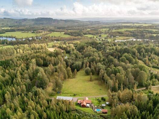 Haus zum Kauf 378.000 € 6 Zimmer 118 m² 38.897 m² Grundstück Sunne kommun