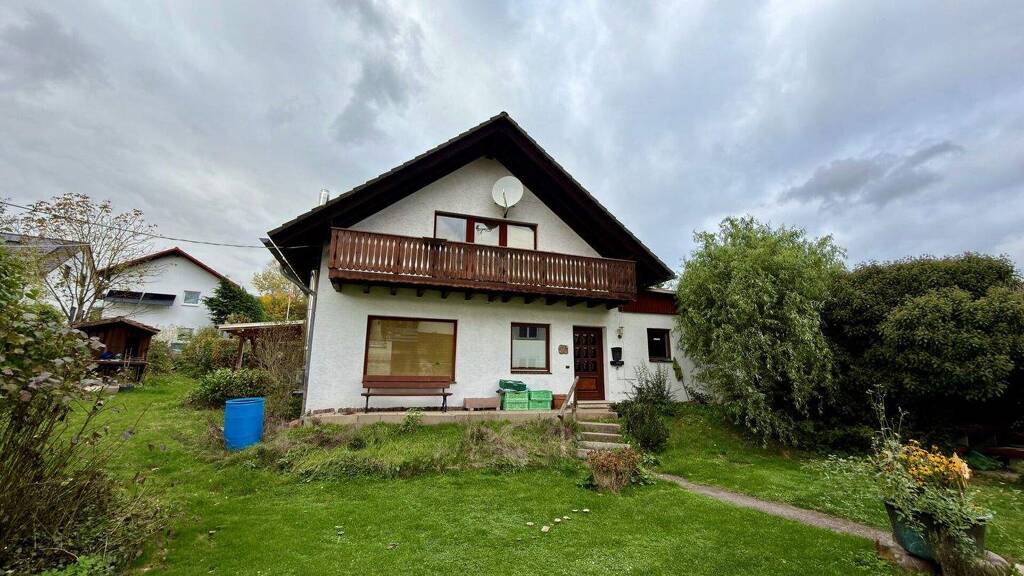 Einfamilienhaus zum Kauf 180.000 € 8 Zimmer 170 m² 680 m² Grundstück Beiseförth Malsfeld / Beiseförth 34323