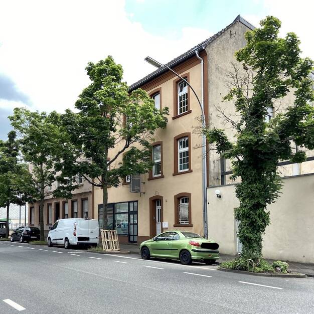 Wohn- und Geschäftshaus zum Kauf als Kapitalanlage geeignet 495.000 € 24 Zimmer 606 m² 259 m² Grundstück Bellevue Saarbrücken 66117
