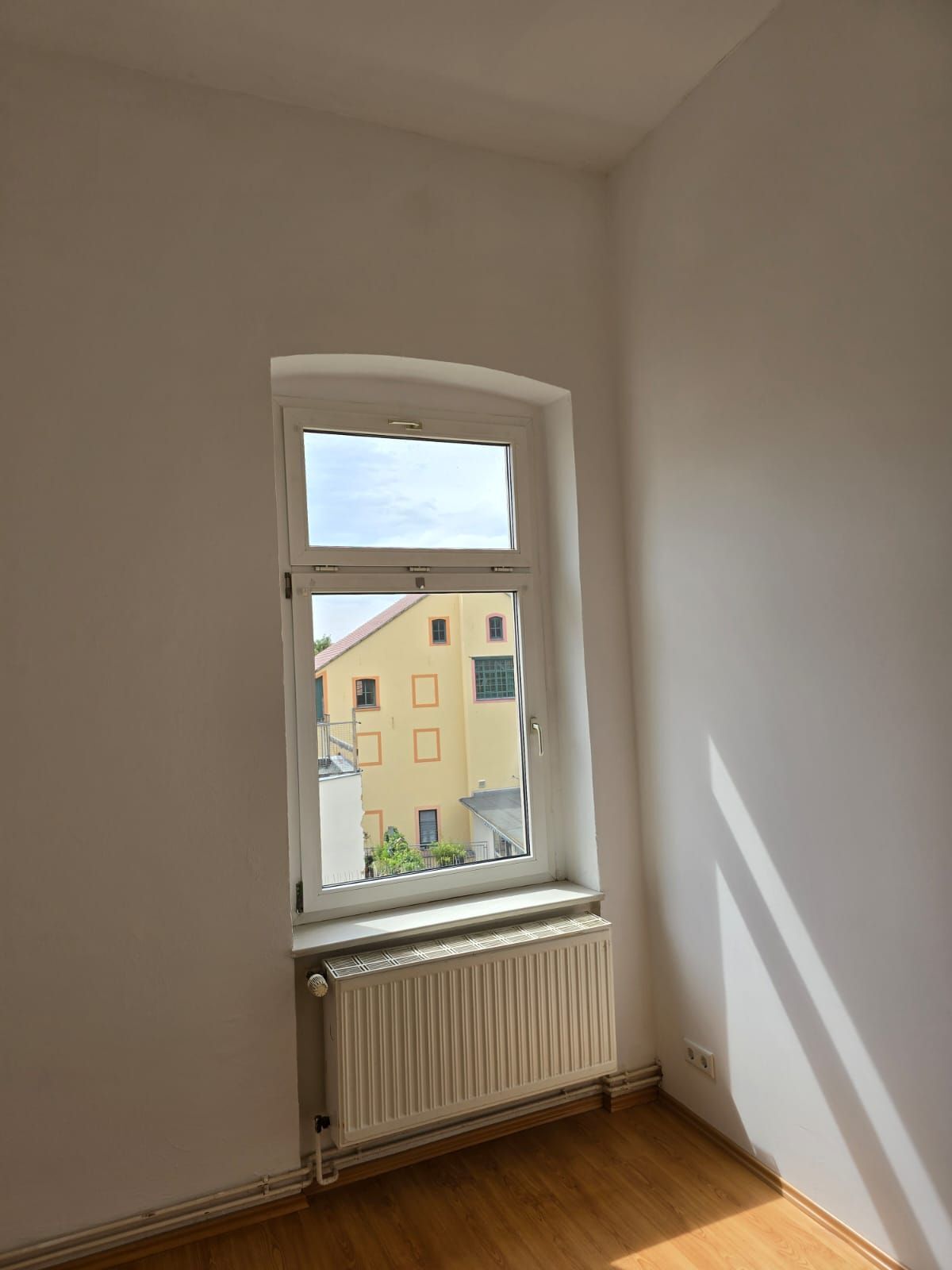 Wohnung zur Miete 490 € 3 Zimmer 85 m²<br/>Wohnfläche 2.<br/>Geschoss ab sofort<br/>Verfügbarkeit Salzstraße 1 Naumburg Naumburg 06618