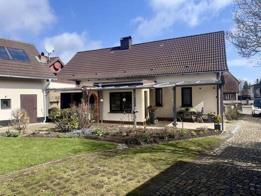 Einfamilienhaus zum Kauf provisionsfrei 284.000 € 4 Zimmer 165 m² 1.999 m² Grundstück Zierzow 19300