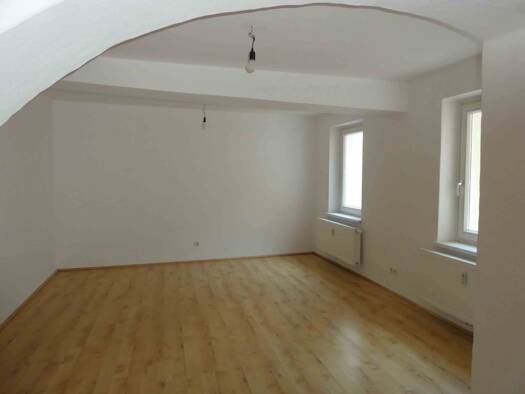 Wohnung zur Miete 536 € 3,5 Zimmer 95 m² 2. Geschoss Braunau am Inn 5280