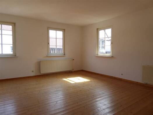 Wohnung zur Miete 400 € 3 Zimmer 73 m² frei ab sofort Schäferstraße 11 Nieheim Nieheim 33039