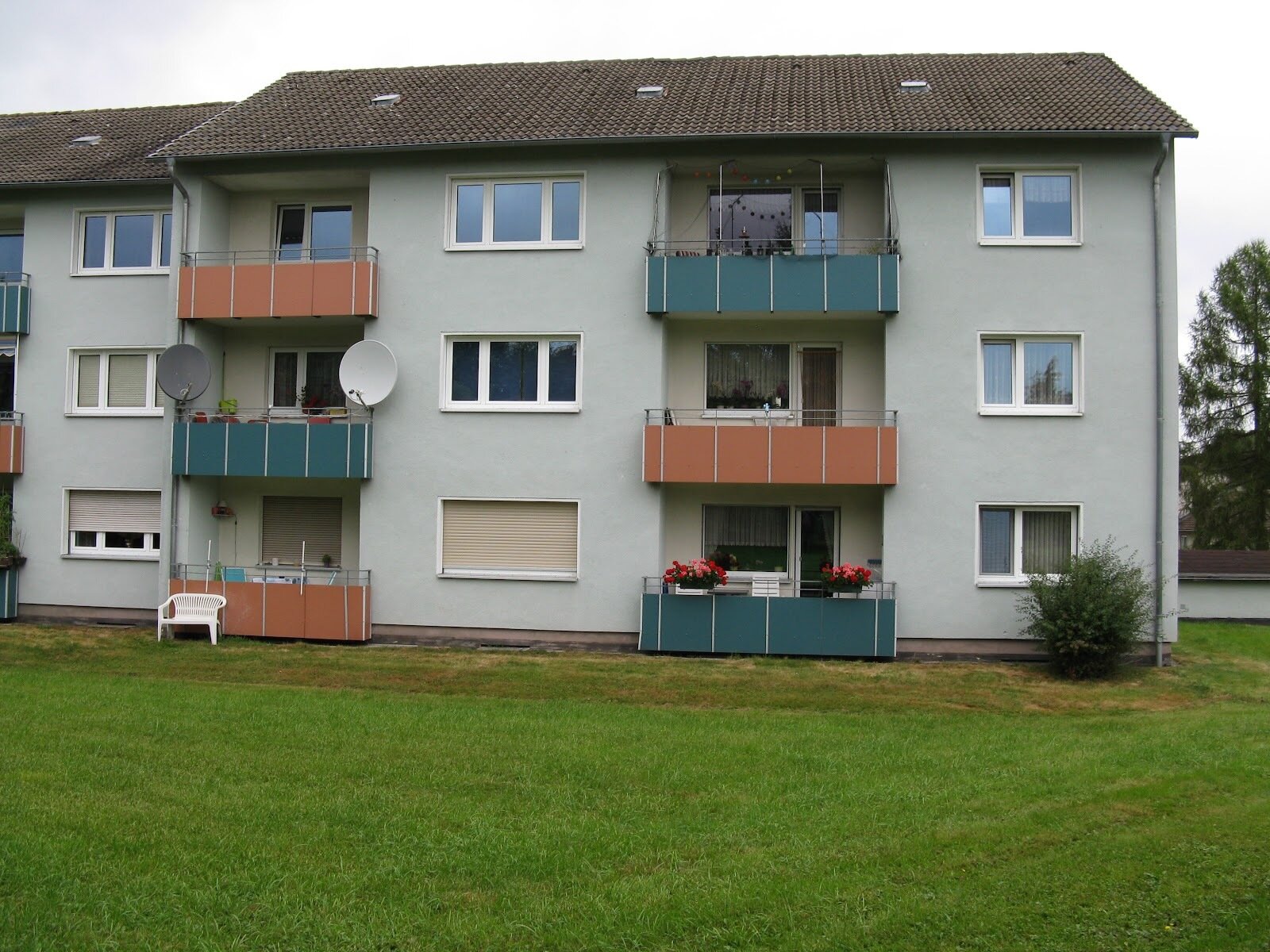 Wohnung zur Miete 418 € 3 Zimmer 69,7 m²<br/>Wohnfläche 01.11.2024<br/>Verfügbarkeit Riedweg 15 Hessisch Lichtenau Hessisch Lichtenau 37235