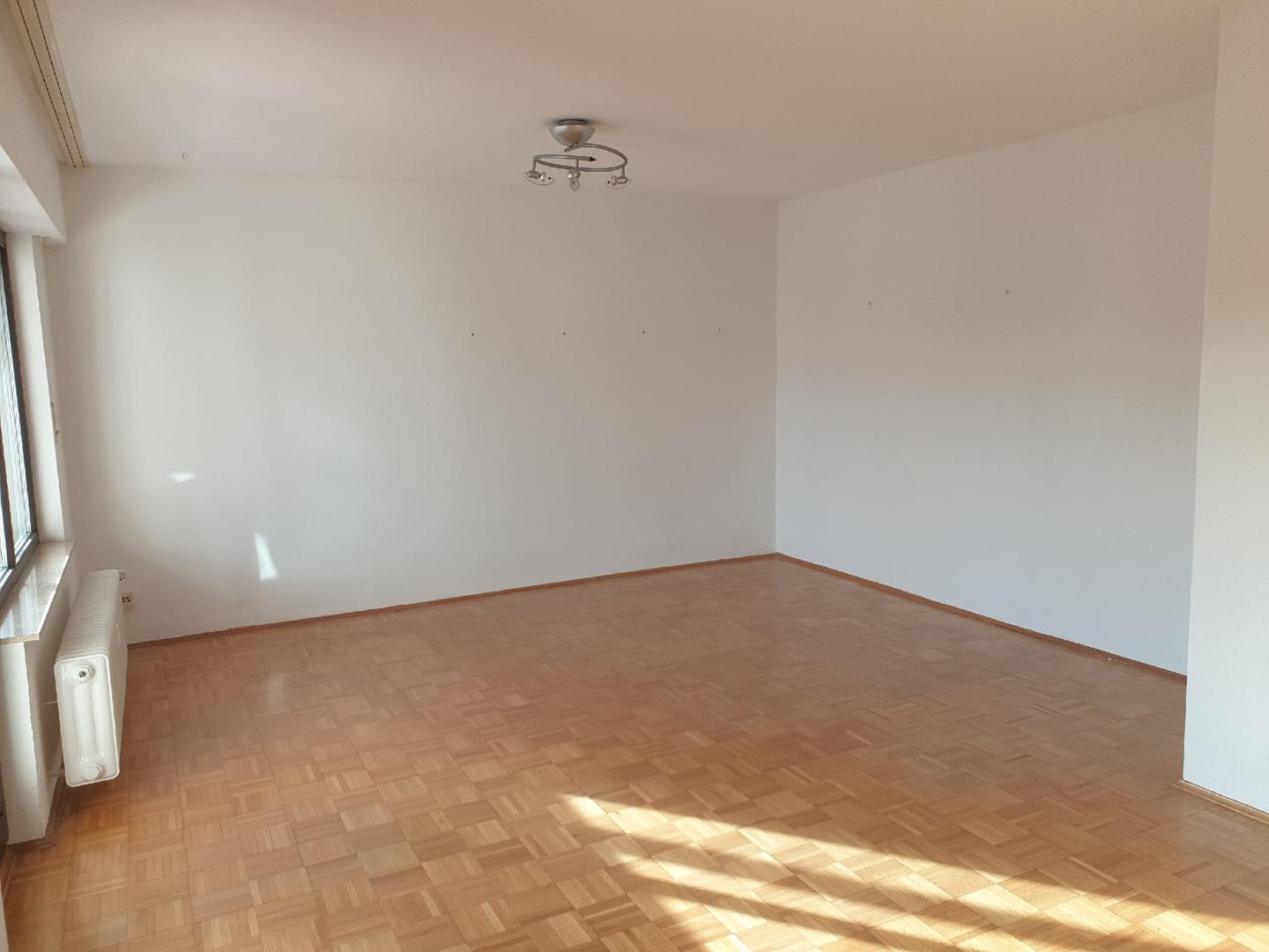 Wohnung zum Kauf 177.000 € 2 Zimmer 56 m²<br/>Wohnfläche 1.<br/>Geschoss Bornheim Bornheim 53332