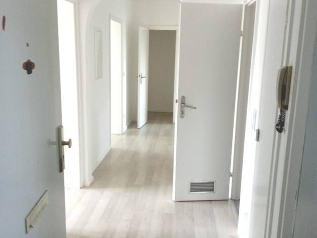 Wohnung zur Miete 655 € 3 Zimmer 78,5 m² 3. Geschoss frei ab 01.10.2026 Eisenacher Straße 1 Coburg Coburg 96450