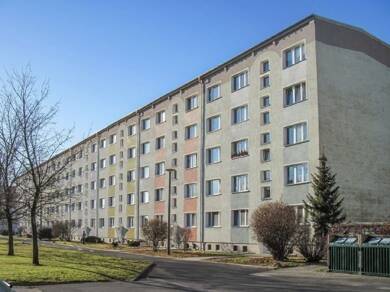 Wohnung zur Miete 360 € 3 Zimmer 60 m² 2. Geschoss frei ab sofort Karl-Liebknecht-Straße 38 Oschatz Oschatz 04758