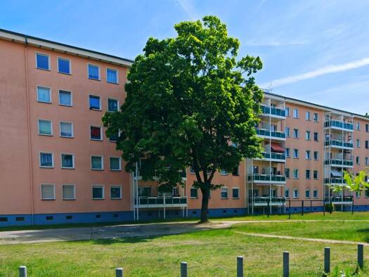 Wohnung zur Miete 389 € 4 Zimmer 70,6 m² 2. Geschoss frei ab sofort Albert-Einstein-Straße 18 Hoyerswerda Hoyerswerda 02977