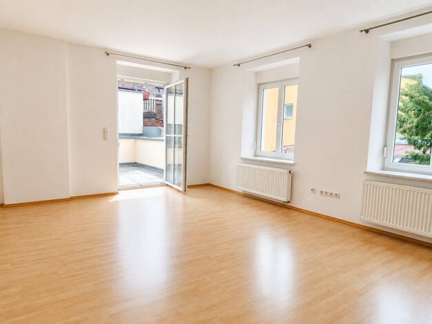 Wohnung zur Miete 800 € 2 Zimmer 82 m² Deggendorf Deggendorf 94469