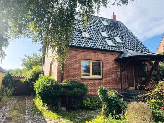 Einfamilienhaus zum Kauf 595.000 € 6 Zimmer 125 m² 810 m² Grundstück Dierkow-Neu Rostock 18146
