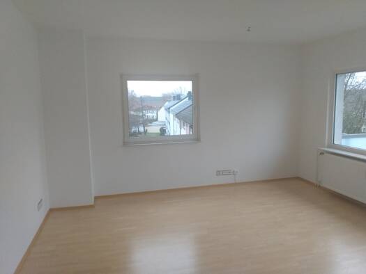 Wohnung zur Miete 950 € 3 Zimmer 81 m² Geschoss 3/4 frei ab 01.03.2026 Misburg-Nord Hannover 30629
