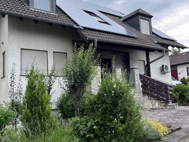 Wohnung zur Miete 1.250 € 5 Zimmer 189 m² Geschoss 1/2 frei ab sofort Wiesenstraße 5 Leiningen 56291