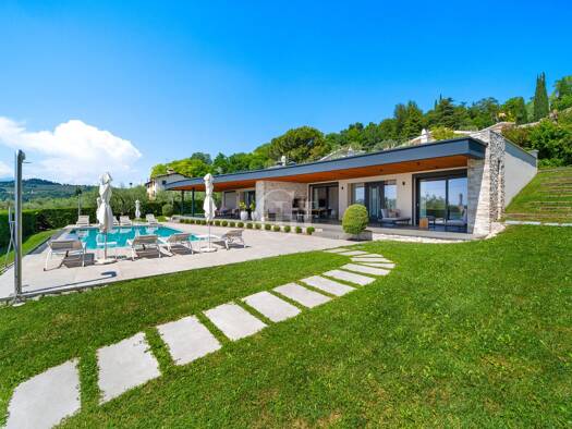 Mehrfamilienhaus zum Kauf 1.400.000 € 3 Zimmer 65 m² 300 m² Grundstück frei ab sofort Strada Alzeroni Bardolino 37011