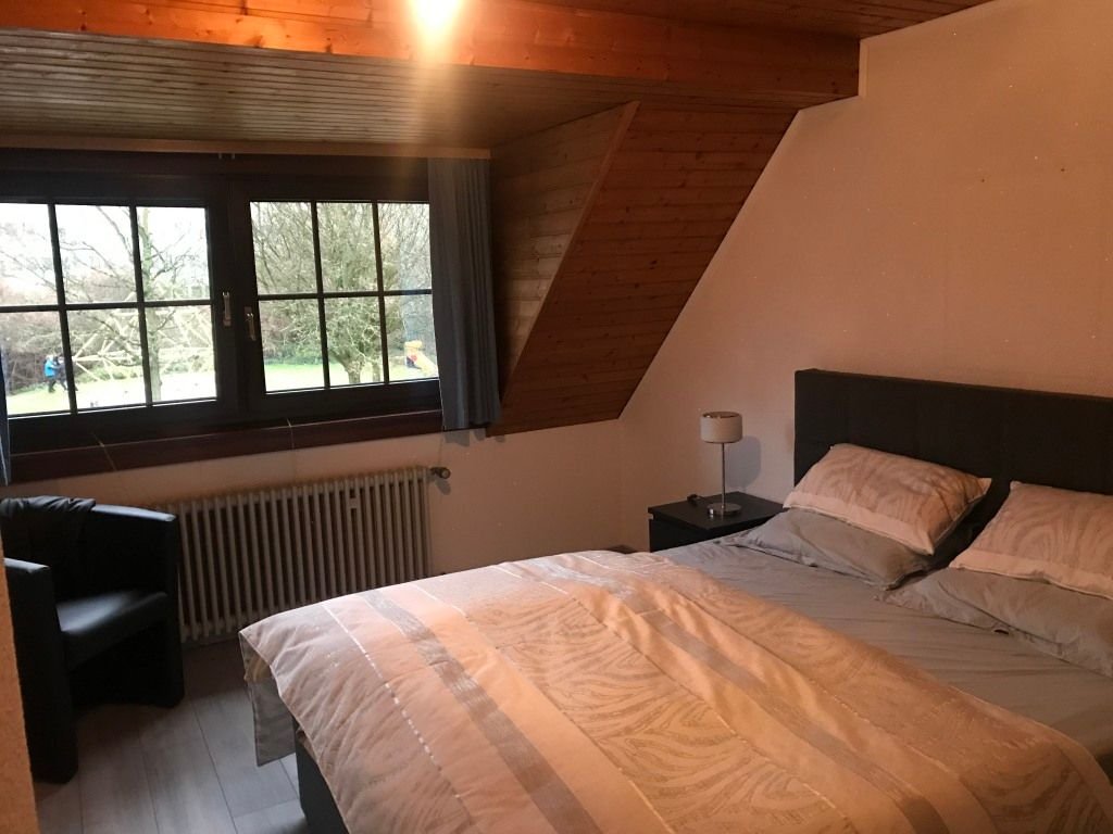 Wohnung zur Miete Wohnen auf Zeit 1.900 € 4 Zimmer 85 m²<br/>Wohnfläche 03.03.2025<br/>Verfügbarkeit Carl-Sonnenschein-Straße Stockum Düsseldorf 40468