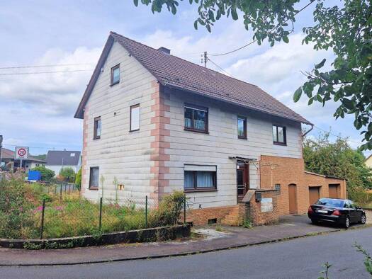 Haus zum Kauf 90.000 € 6 Zimmer 127 m² 745 m² Grundstück frei ab sofort Imhausen Windeck 51570