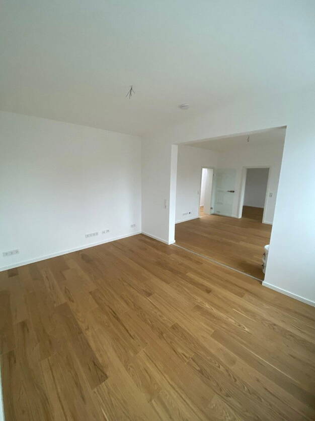 Wohnung zur Miete 1.200 € 3 Zimmer 90,5 m² Dachgeschoss, 2. Geschoss frei ab 01.11.2025 Marktstr. 13 Nienburg Nienburg/Weser 31582