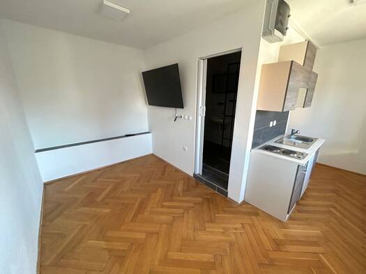 Wohnung zur Miete 299 € 1 Zimmer 21,2 m² 1. Geschoss Zeltweg 8740