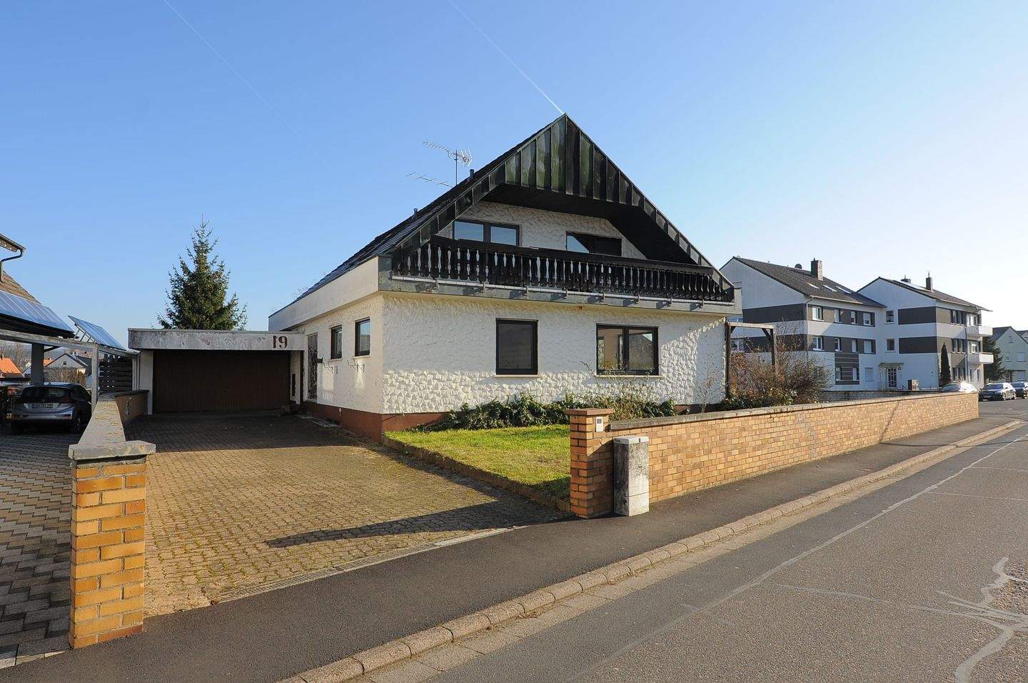 Immobilie in Niedernberg - 7 Zimmer für die ganze Familie  - Bild 0