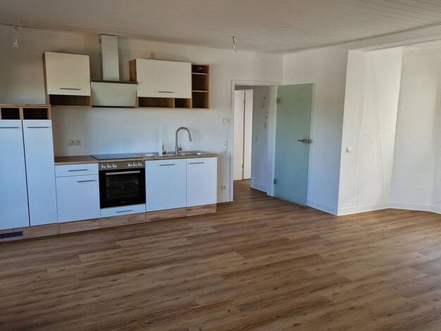 Reihenmittelhaus zur Miete 1.390 € 4,5 Zimmer 127,8 m² 300 m² Grundstück frei ab 01.11.2026 Bächelsgasse 5 Bad Camberg Bad Camberg 65520