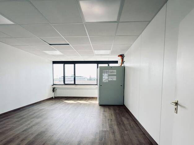 Bürofläche zur Miete 13 € 508,1 m² Bürofläche teilbar ab 300 m² Stuttgarter Straße 106 Fellbach Fellbach 70736